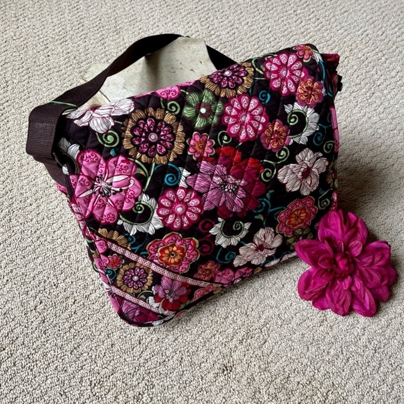 Vera Bradley Mod Floral Pink  Messenger Bag - Picture 1 of 6